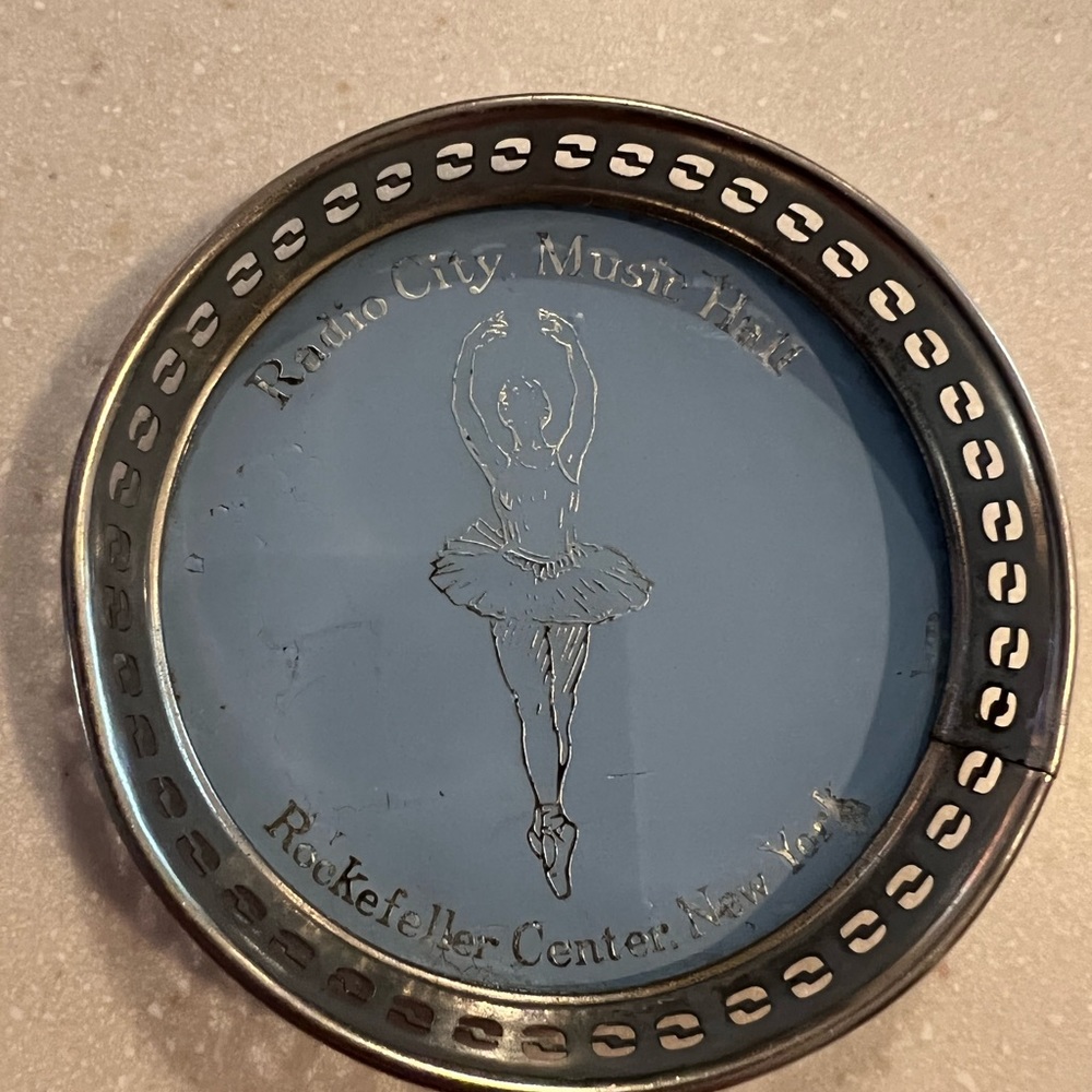 Today Only Final Sale! Vintage 1960s Radio City Music Hall Coaster - Picture 3 of 4